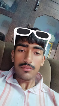 Shashwat Saxena, 18, India