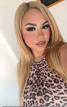 Rose Marry, 25, United States