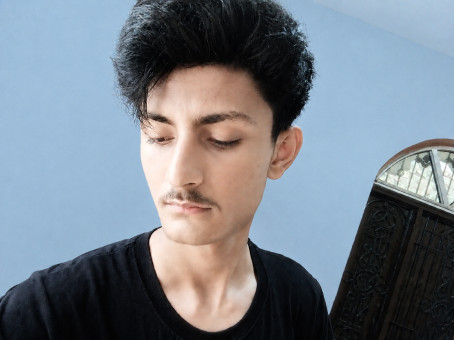 Zayn, 18, India