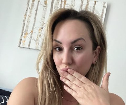 Sandra, 28, United States