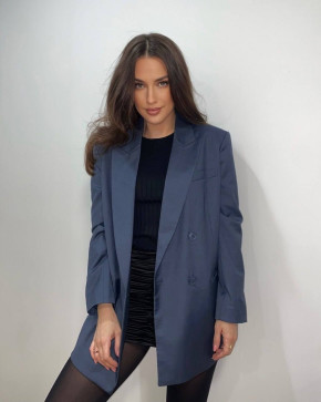Ria, 35, United Kingdom
