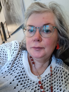 Lauren, 41, United States