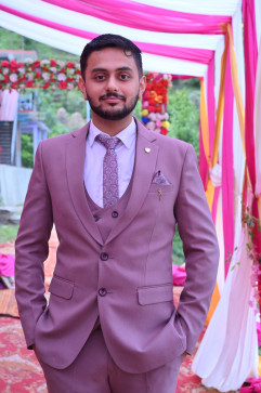 Vansh, 21, India