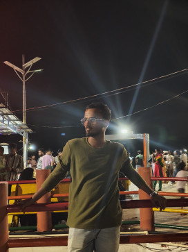 Naushad, 23, India