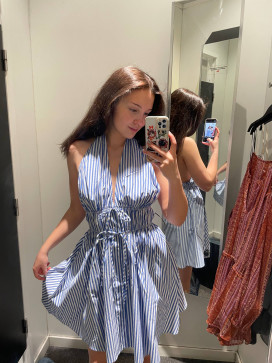 Annebi, 25, Netherlands