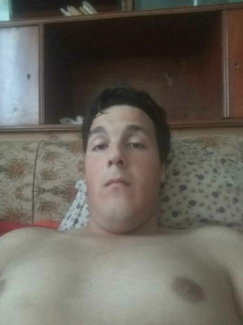 Sandel Toia, 18, Romania