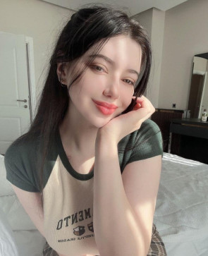 Olivia, 22, United States