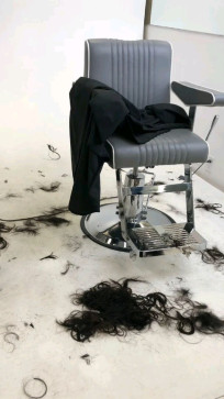 Jamie_cuts_hair, 26, Netherlands