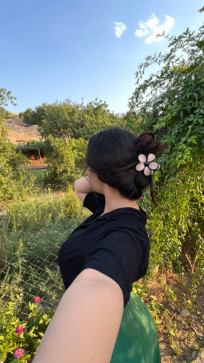 Harshii, 18, India