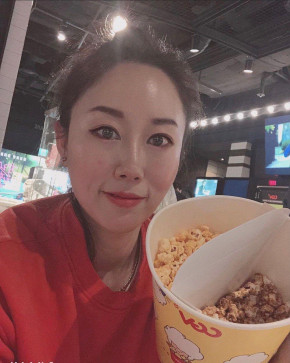 Angella, 30, United States