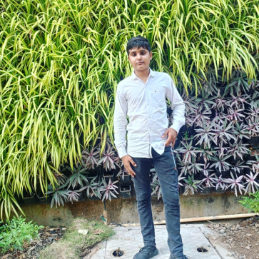 Kamlesh Steel, 18, India