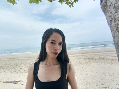 Lea, 26, Philippines