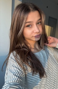 Beatrice, 19, United Kingdom