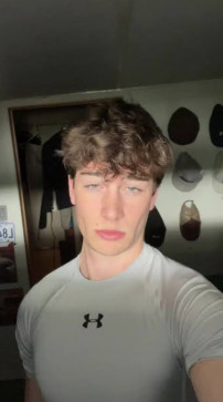 Corin, 18, Romania