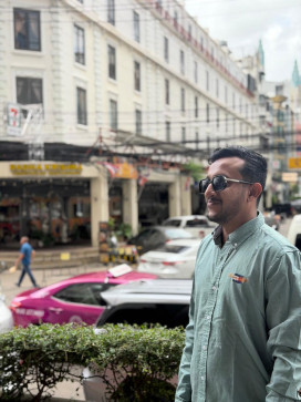 Hakim Zaweri, 32, India