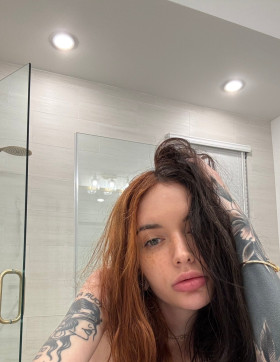 Sofia Reilly, 30, United States