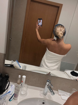 Sandra, 22, United States