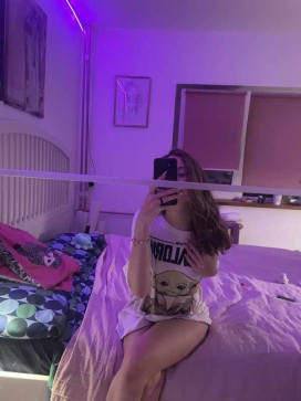 Eliana, 28, United States