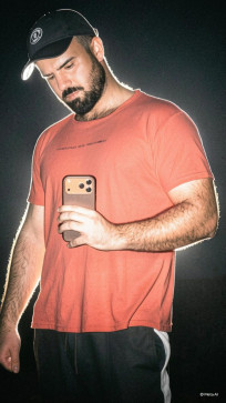 Erack, 24, United Arab Emirates
