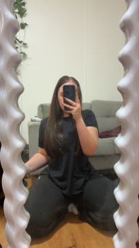 Maisie, 18, Australia