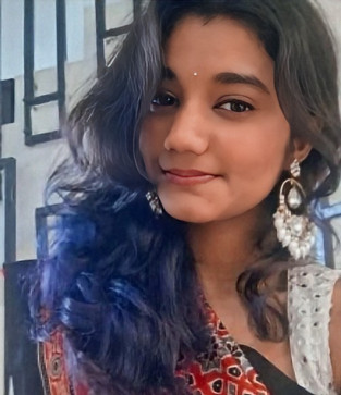 Ritul, 19, India