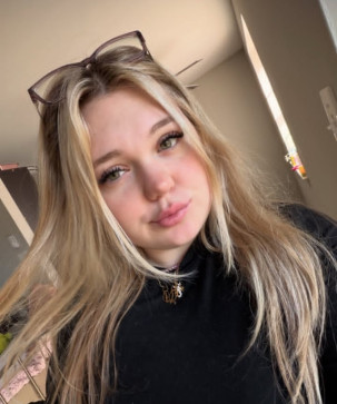 Precious Ellie, 25, United Kingdom