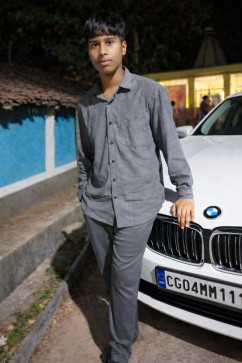 Suresh Kumar, 18, India