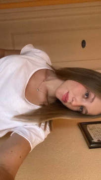 F19uk, 19, United Kingdom