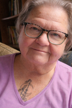 Emily, 80, Canada