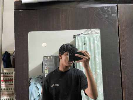Kartik Makwana, 18, India