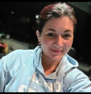 Hannah, 32, United States