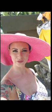 Elizebeth, 38, United States