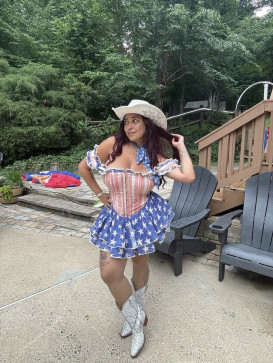 Lane, 43, United States