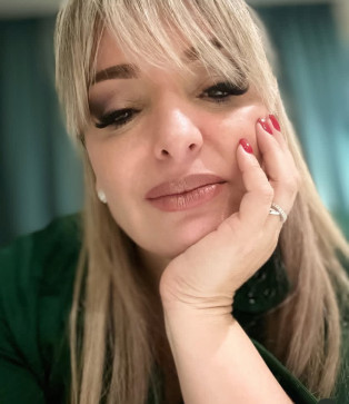 Zofia Nowak, 28, United States