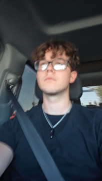 Lowkyeconfusedyk, 20, United States