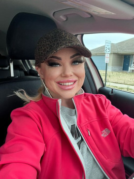 Ella Raines, 33, United States
