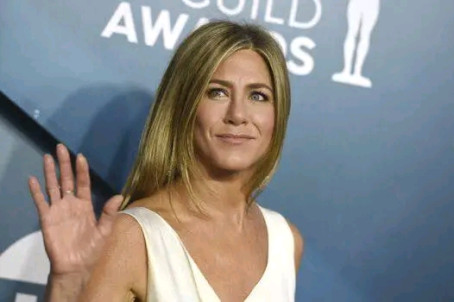 Jennifer Aniston, 25, Canada