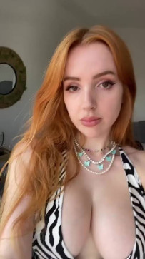 Scarlet Jones, 25, United States