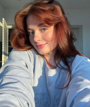Smile, 25, United States
