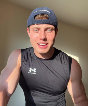 Jb, 24, United States