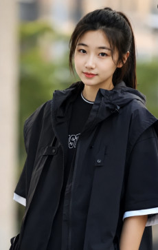 JuLing, 24, China