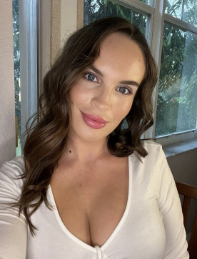 Pamela, 39, United States
