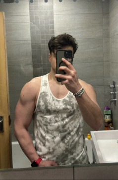 Jacklo, 31, United Kingdom
