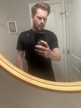 Sour BlueBerry, 21, United States