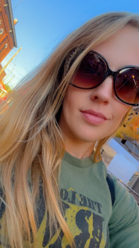 Krystal, 35, United States