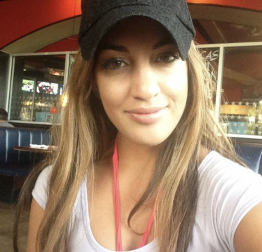 Laura, 29, United States