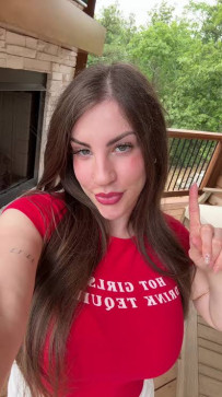 Katherine Wright, 32, United Kingdom