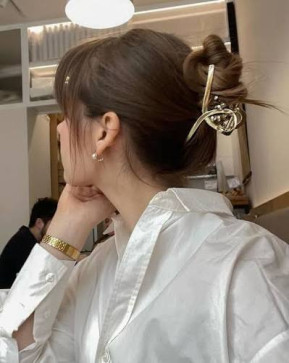 Mimi, 25, China