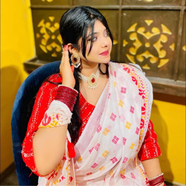 SurtiVc, 19, India