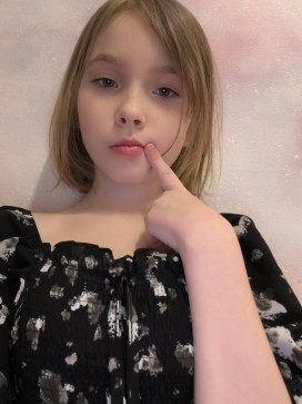 Liora, 19, United States